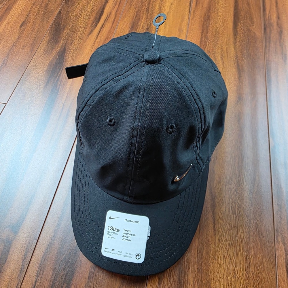 Nike Heritage86 Youth Hat Black Adjustable Metallic Swoosh Cap 1Size